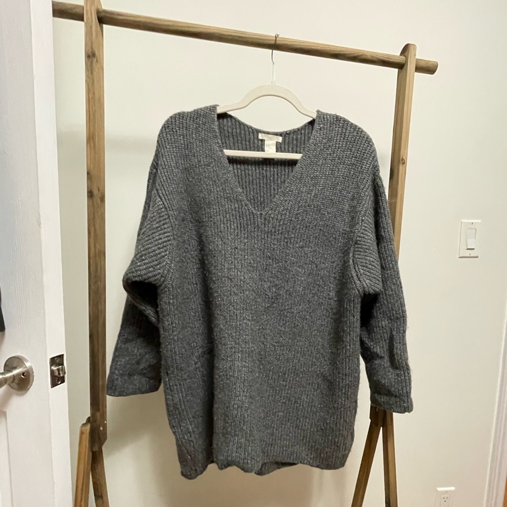 Oversized grey sweater